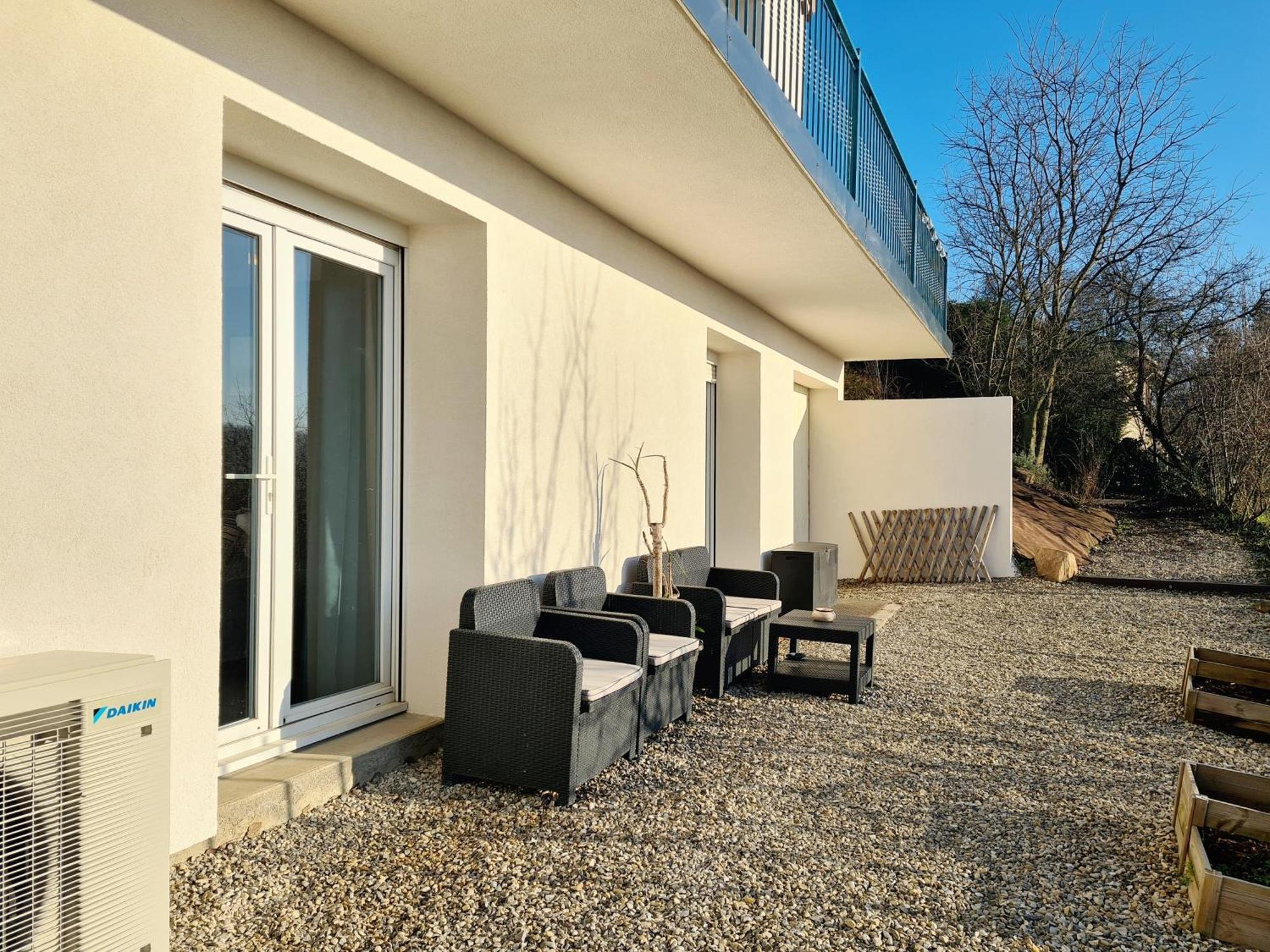 Gite De 70M² Avec Vue Sur Le Massif Du Pilat Clonas-sur-Vareze Eksteriør bilde